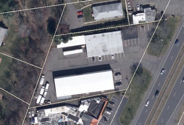 More Photos Of 2543–2547 Berlin Turnpike, Newington Freestanding For Sale