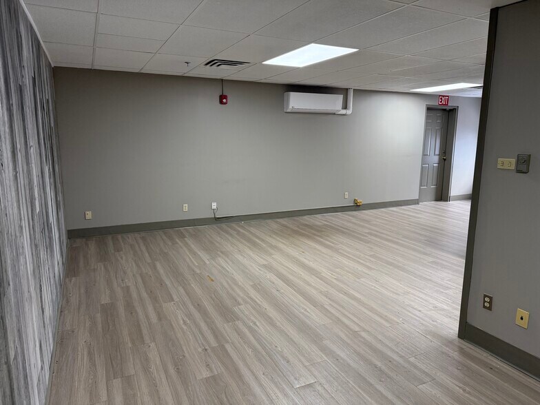 More Photos Of 400 English Dr, Moncton Office For Lease