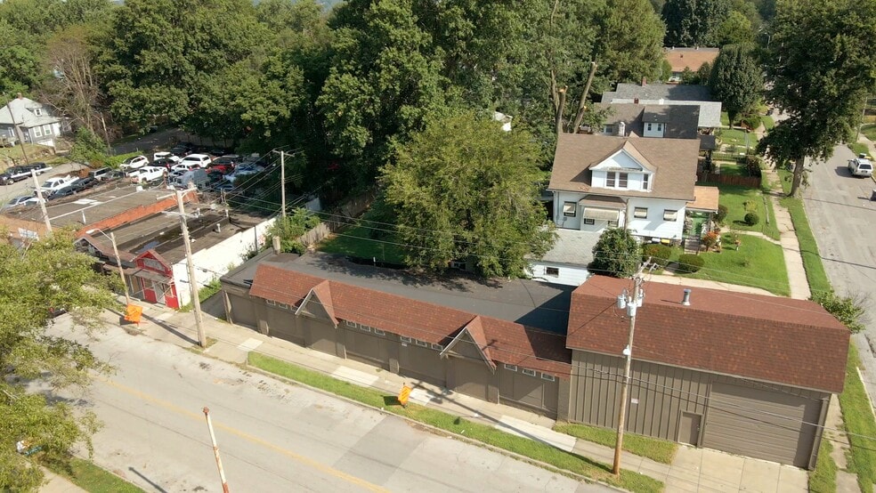 Primary Photo Of 5016 E 24th St, Kansas City Flex For Sale