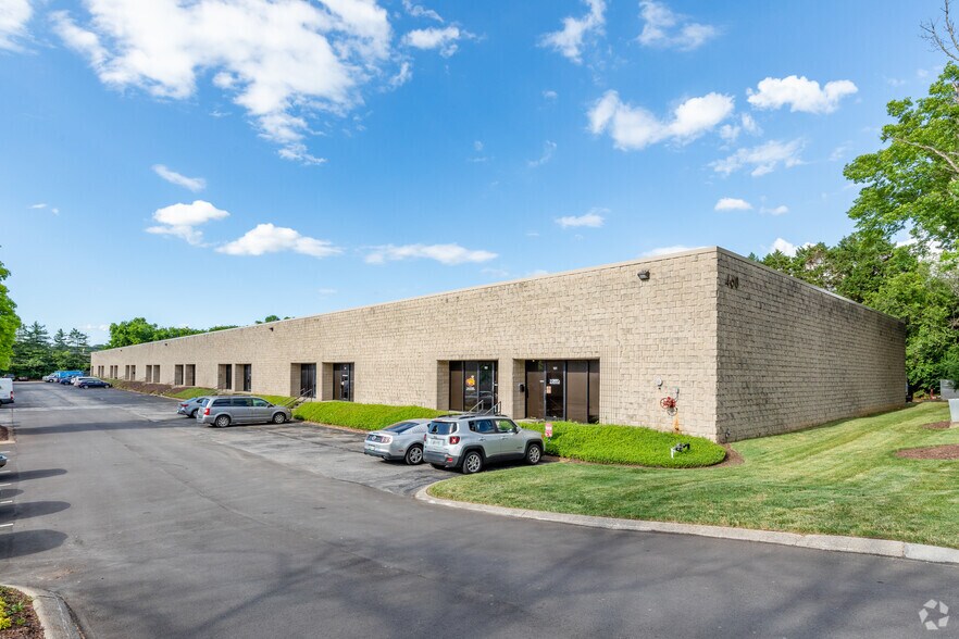 Primary Photo Of 460 Metroplex Dr, Nashville Flex For Sale