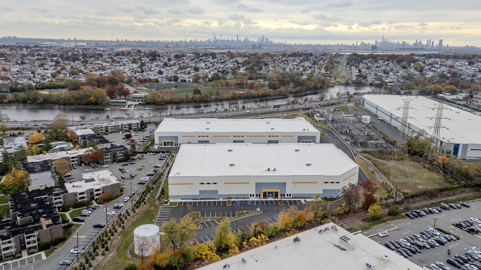 More Photos Of 681 Main St, Belleville Unknown For Lease