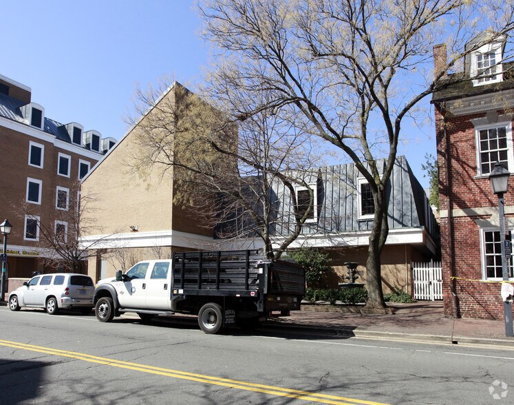 More Photos Of 123 N Pitt St, Alexandria Unknown For Lease