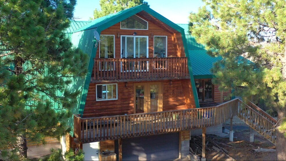 More Photos Of 2498 Silverado Ridge, Duck Creek Village Specialty For Sale