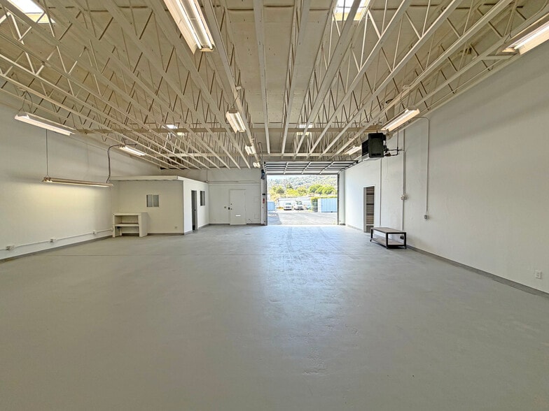 More Photos Of 820 E Ortega St, Santa Barbara Warehouse For Lease