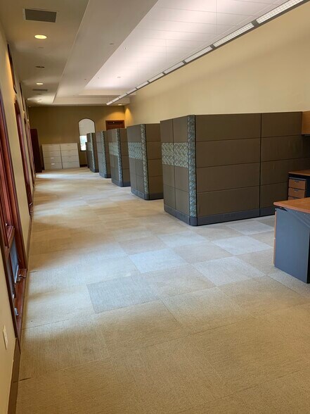 More Photos Of 140 Diamond Creek Pl, Roseville Office Residential For Lease