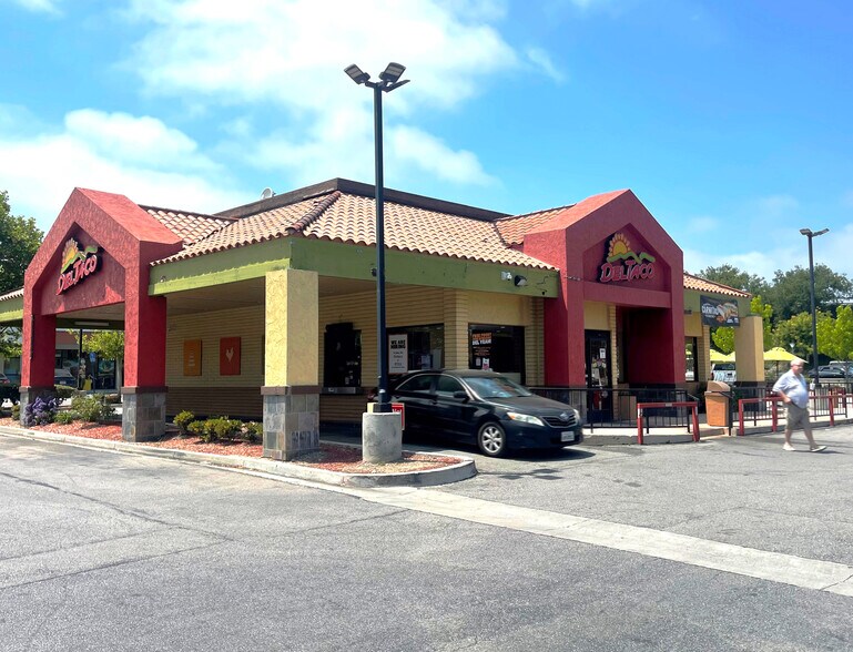 More Photos Of , Newbury Park General Retail For Sale