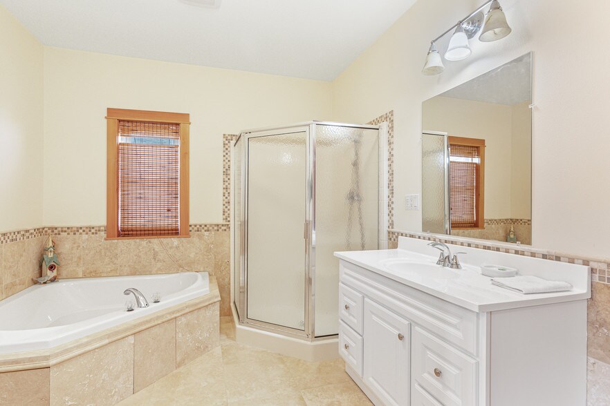 More Photos Of 829 2nd St, Mukilteo Office Residential For Sale