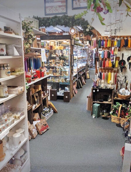 More Photos Of 1223 Roosevelt Trl, Raymond Freestanding For Sale