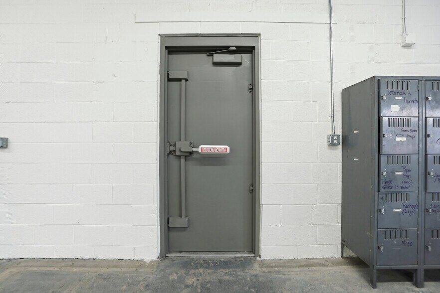 More Photos Of 4455-4477 Garfield St, Denver Warehouse For Lease