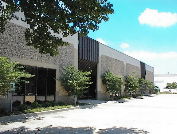 More Photos Of 210 W Wilshire Blvd, Oklahoma City Unknown For Lease
