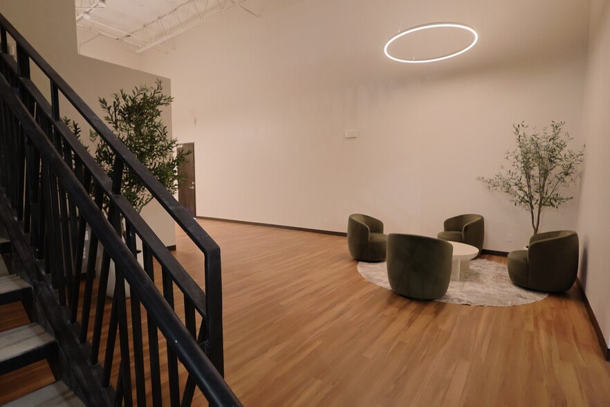 More Photos Of 514 S Hall St, Dallas Office For Lease