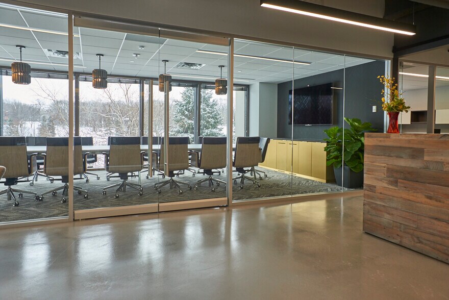 More Photos Of 7900 Xerxes Ave S, Bloomington Office For Lease