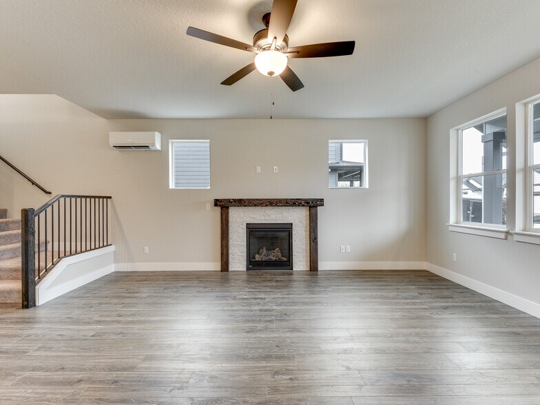 More Photos Of 2932 NW 16th St, Battle Ground Apartments For Sale