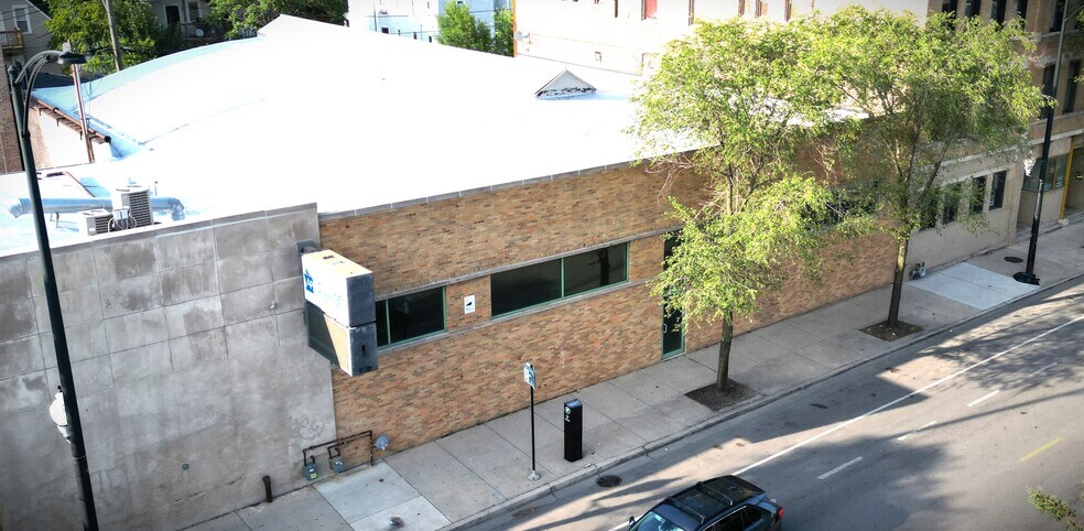 More Photos Of 3640 W Armitage Ave, Chicago Storefront For Lease