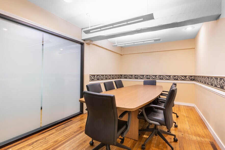 More Photos Of 196 W Ashland St, Doylestown Coworking Space
