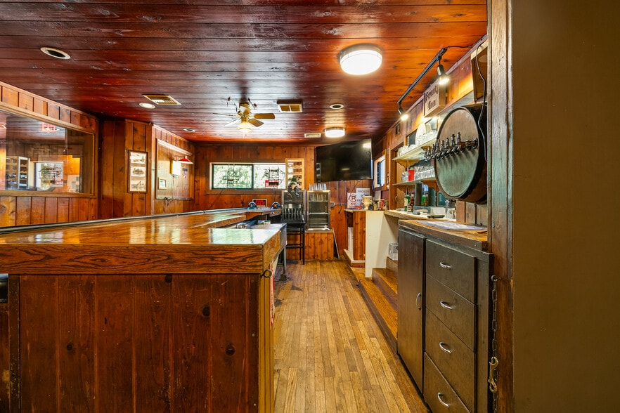 More Photos Of 7461 MT Baker Hwy, Deming Restaurant For Sale