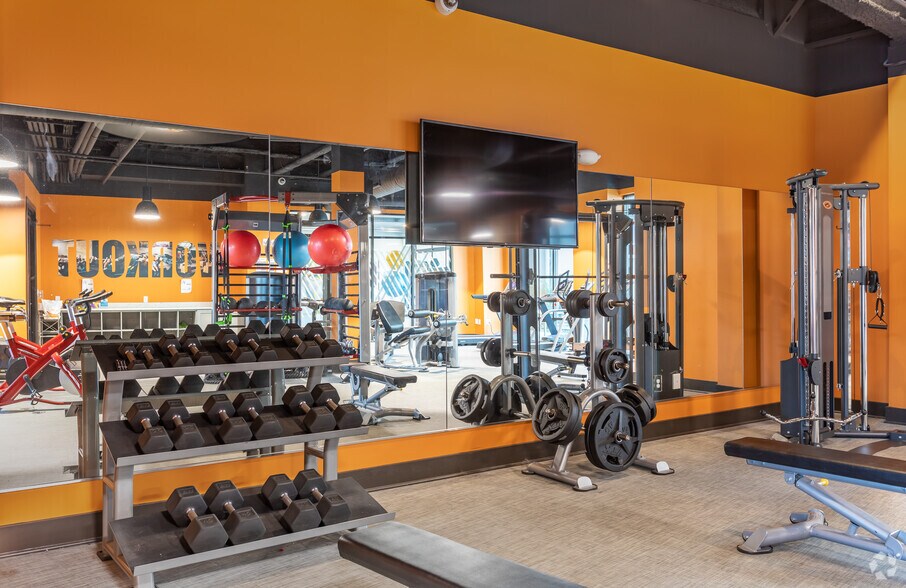 More Photos Of 306 E 10TH St, Greenville Apartments For Lease