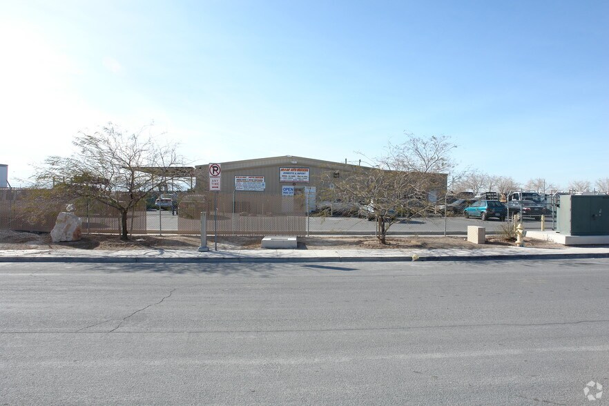 More Photos Of 2635 Bledsoe Ln, Las Vegas Auto Salvage Facility For Sale