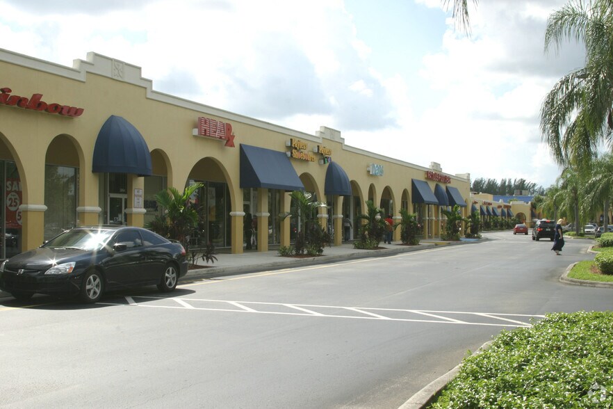 More Photos Of 3660-4060 W Hillsboro Blvd, Deerfield Beach Storefront For Lease