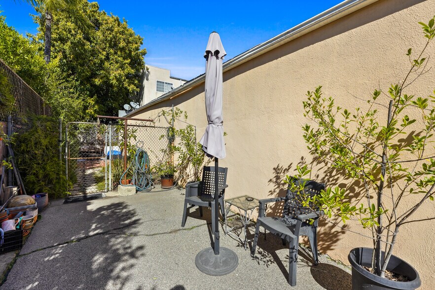 More Photos Of 4909 Coldwater Canyon Ave, Sherman Oaks Apartments For Sale