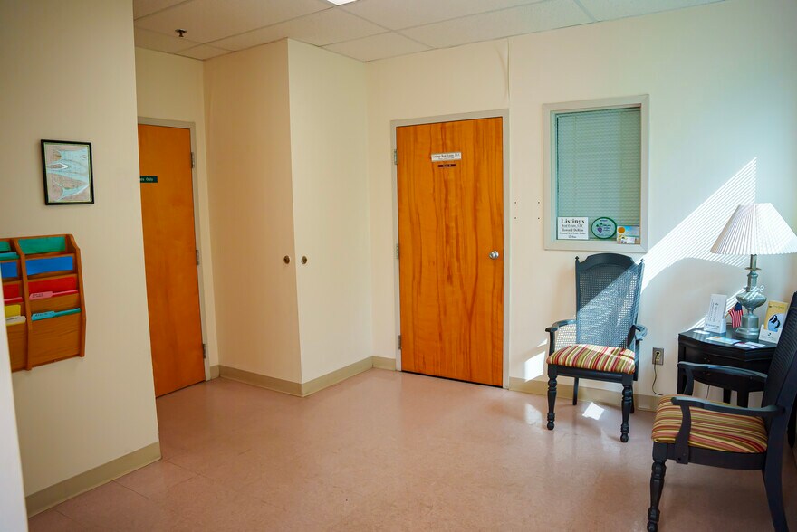 More Photos Of 1301 W Forest Grove Rd, Vineland Flex For Lease