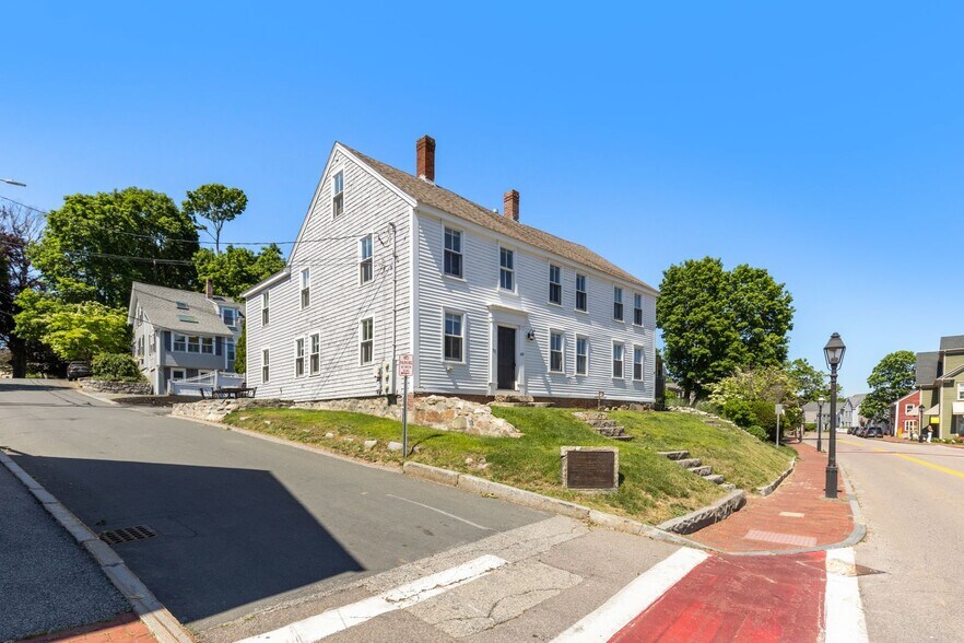 More Photos Of 67 North St, Hingham Apartments For Sale
