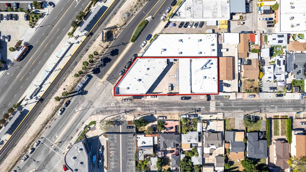 More Photos Of 7400 San Fernando Rd, Sun Valley Warehouse For Sale