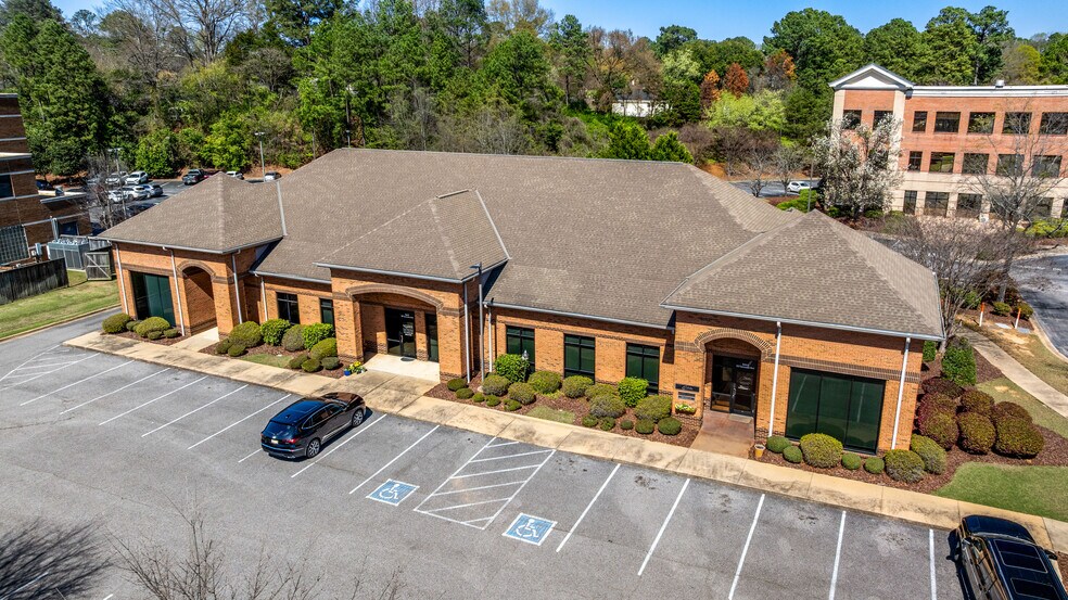 More Photos Of 300 Towncenter Blvd, Tuscaloosa Office For Lease