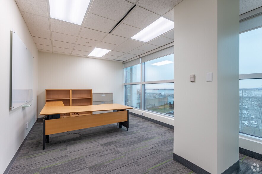 More Photos Of 5500 N Service Rd, Burlington Office For Lease