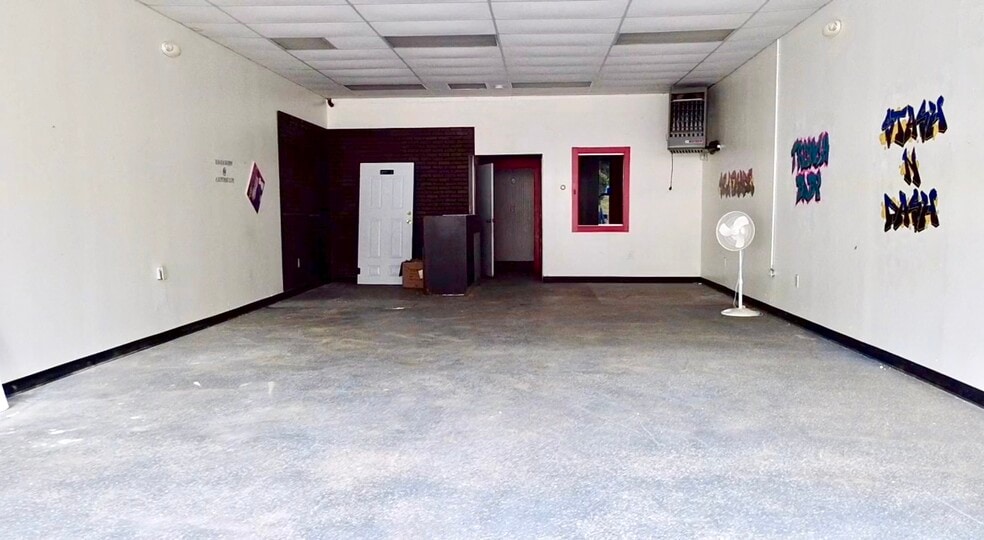 More Photos Of 842 W Main St, New Britain Freestanding For Lease