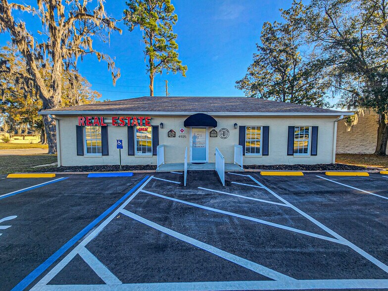 More Photos Of 4925 SE Abshier Blvd, Belleview Medical For Sale