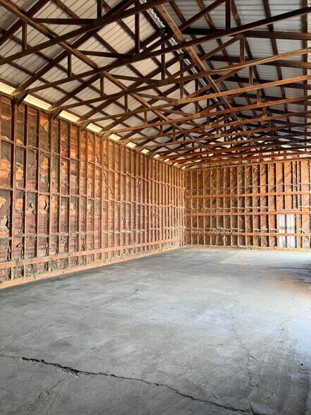 Primary Photo Of 22026 Old 44 Dr, Palo Cedro Warehouse For Lease