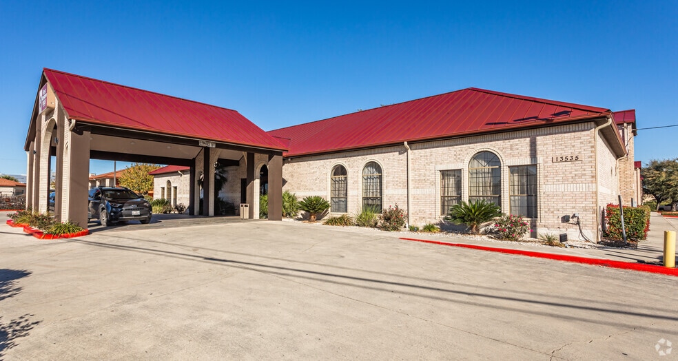 More Photos Of 13535 W Interstate 10, San Antonio Hotel For Sale