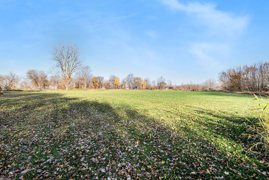 More Photos Of 1124 N Saginaw St, Durand Warehouse For Sale