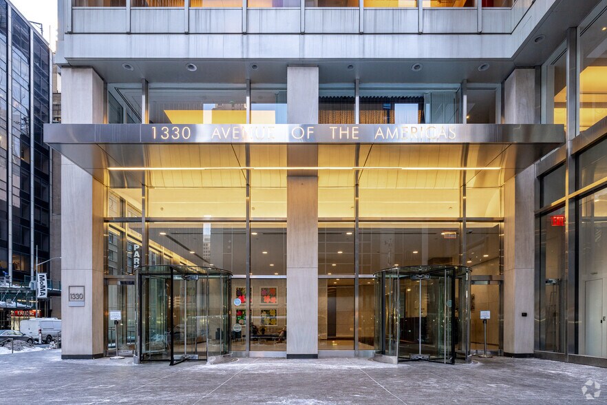 More Photos Of 1330 Avenue of the Americas, New York Coworking Space