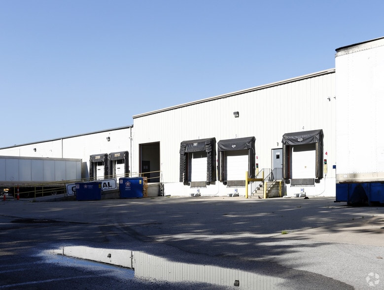 More Photos Of 6245 Industrial Pky, Whitehouse Warehouse For Lease