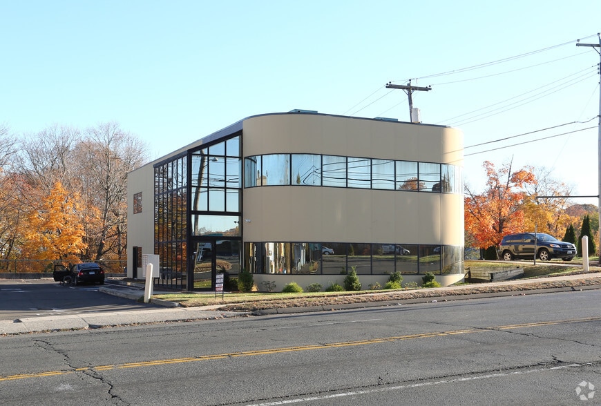 Primary Photo Of 840 Orange Ave, West Haven Office For Lease