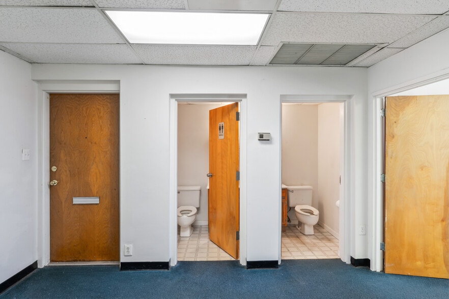 More Photos Of 3859-3871 Plaza Dr, Fairfax Office For Sale