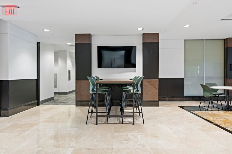 More Photos Of 1301 International Pky, Sunrise Office For Lease