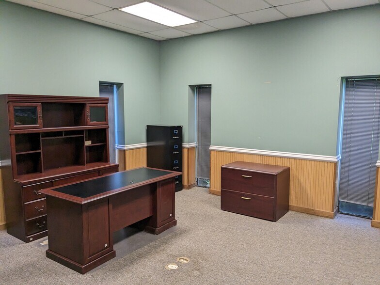 More Photos Of 5025 Old York Rd, Rock Hill Distribution For Sale