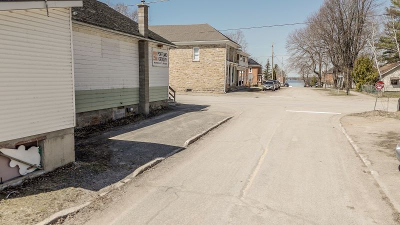 More Photos Of 28 Colborne St, Portland Supermarket For Sale