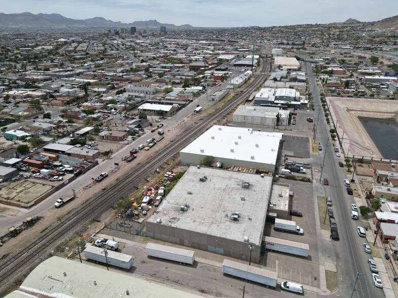 More Photos Of 3324 Durazno St, El Paso Distribution For Lease