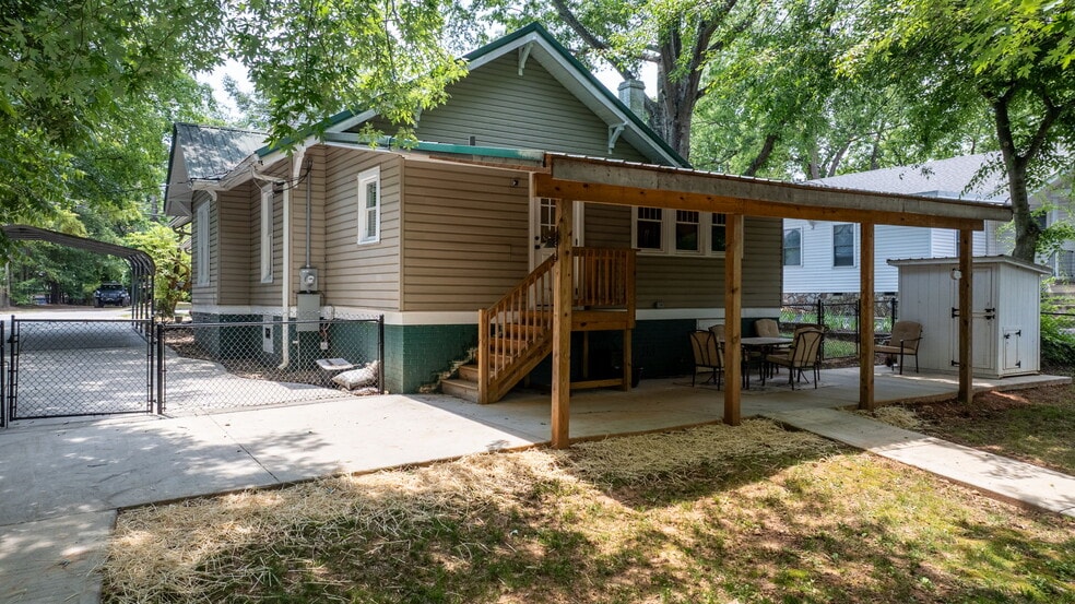 More Photos Of 3084 W Main St, Claremont Office For Sale