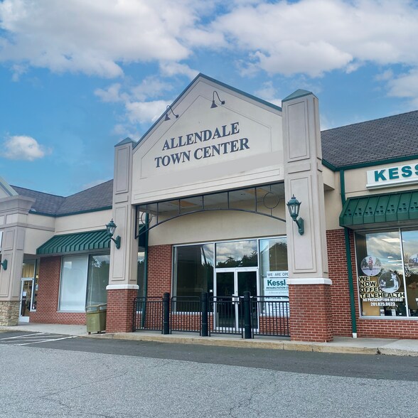 More Photos Of 55-63 W Allendale Ave, Allendale Unknown For Lease