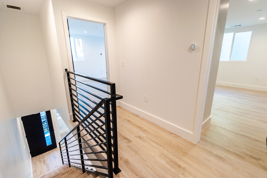 More Photos Of 5014 Pickford St, Los Angeles Apartments For Sale