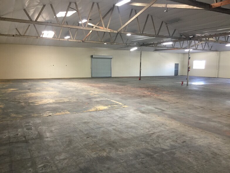 More Photos Of 314 W 168th St, Gardena Warehouse For Lease