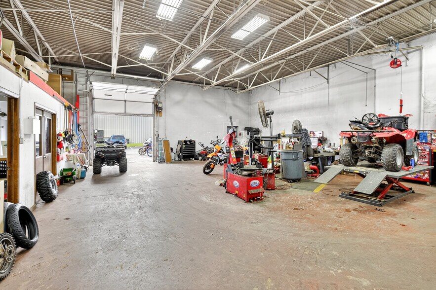 More Photos Of 2350 Dairy Rd, Lancaster Auto Dealership For Lease