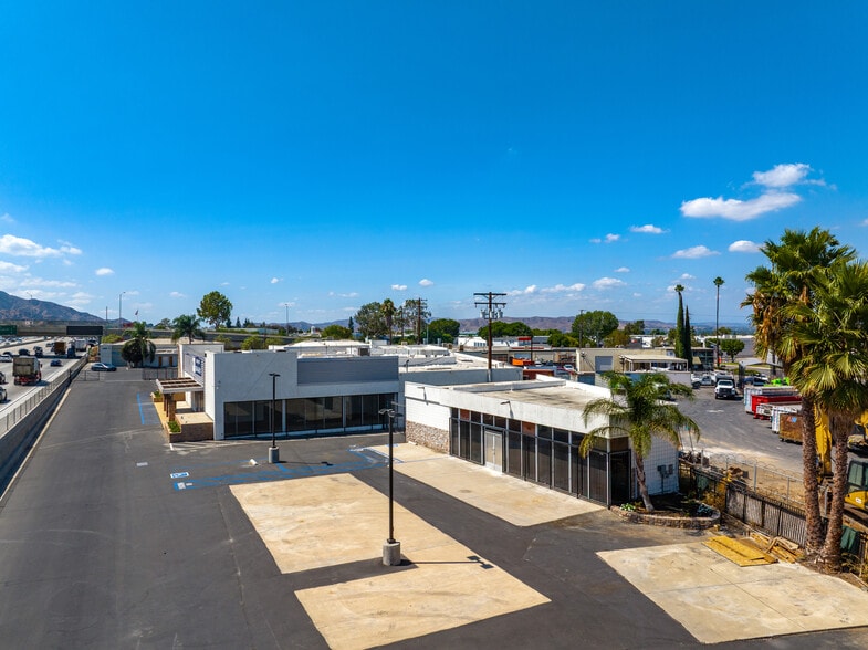 More Photos Of 1450-1454 Pomona Rd, Corona Industrial For Lease