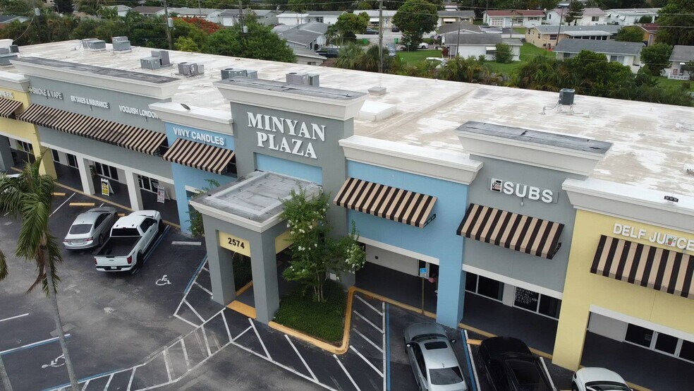 More Photos Of 2520-2650 N University Dr, Sunrise Unknown For Lease