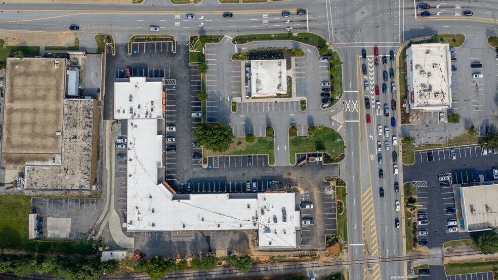 More Photos Of 1178 Woodruff Rd, Greenville Unknown For Lease